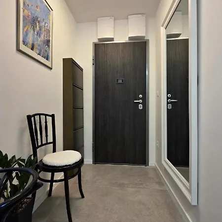 With Parking Space - 24662 Appartement *